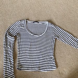 Brandy Melville long sleeve top